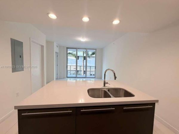 7875 NW 107th Ave , Unit 211, Doral, FL 33178