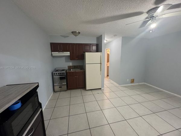 4019 NW 31st Ave , Unit 5, Lauderdale Lakes, FL 33309