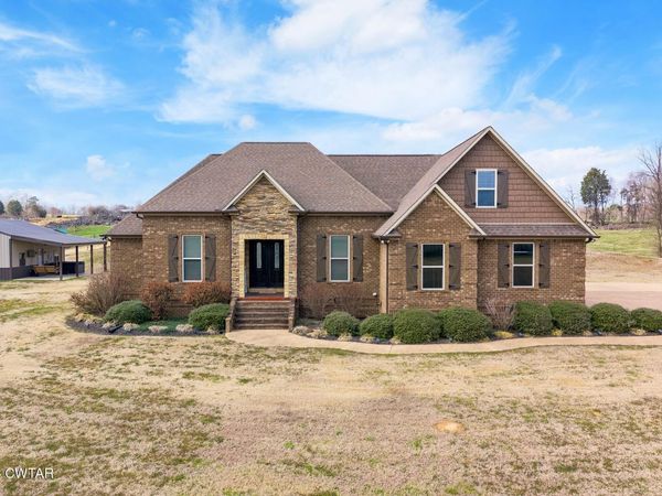 38 N Meadow Drive, Lexington, TN 38351