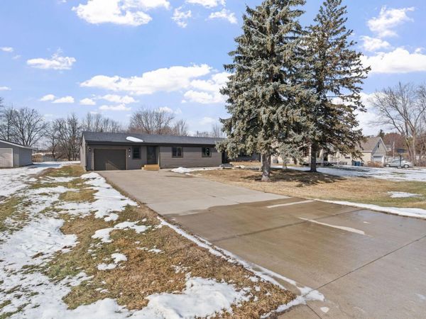 639 Main Street S, Lonsdale, MN 55046