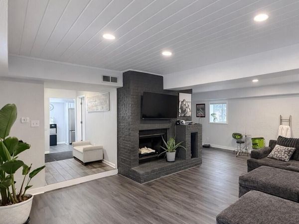 N3432 Beach ROAD, Lake Geneva, WI 53147