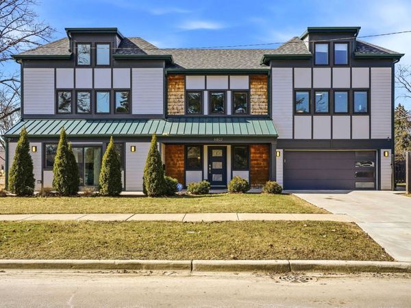 6802 Church Street , Morton Grove, IL 60053