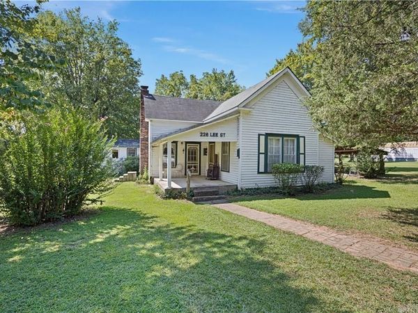 226 Lee Street, Clarksville, AR 72830