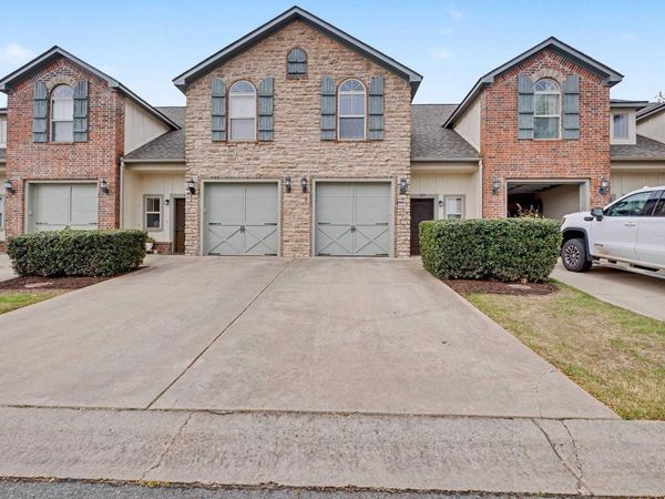 104 Venezia, Maumelle, AR 72113