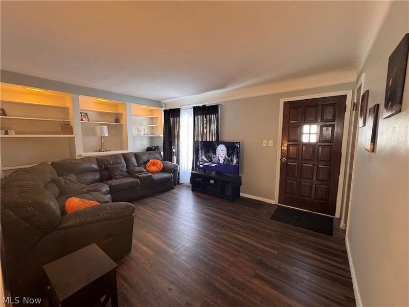 12908 York Boulevard, Garfield Heights, OH 44125 Photo 2