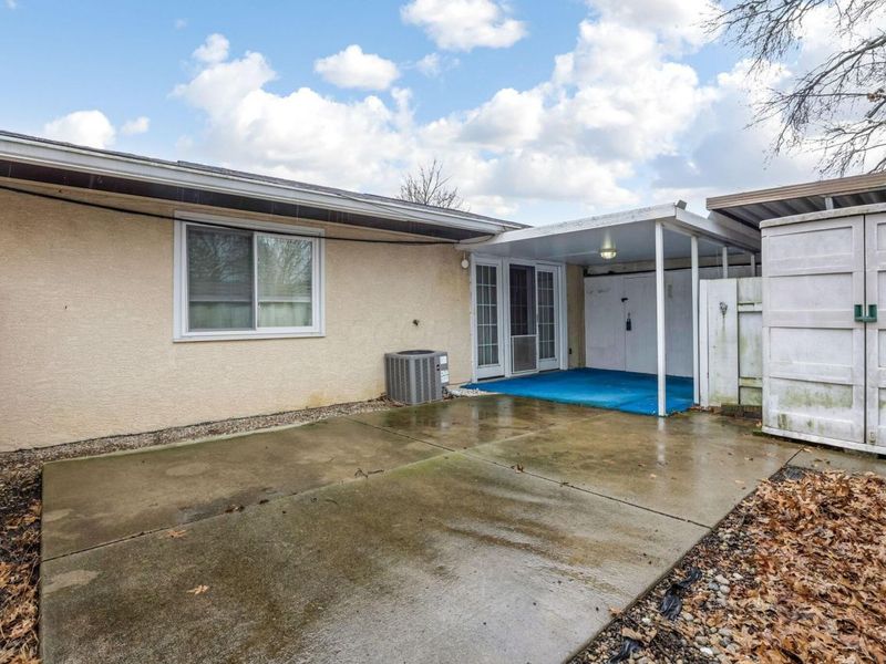 2348 Woodbrook Circle N, Unit F, Columbus, OH 43223 Photo 27