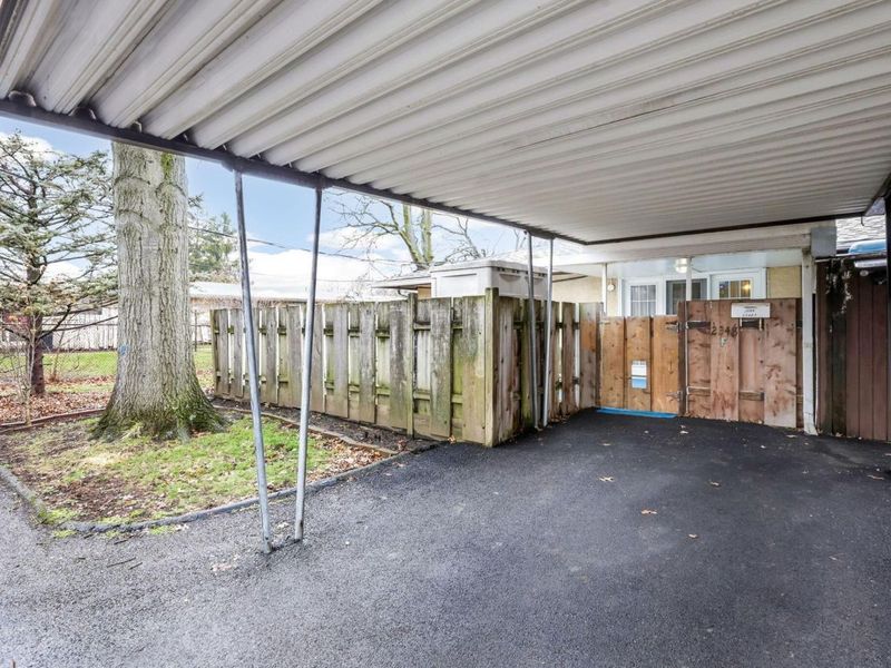 2348 Woodbrook Circle N, Unit F, Columbus, OH 43223 Photo 29