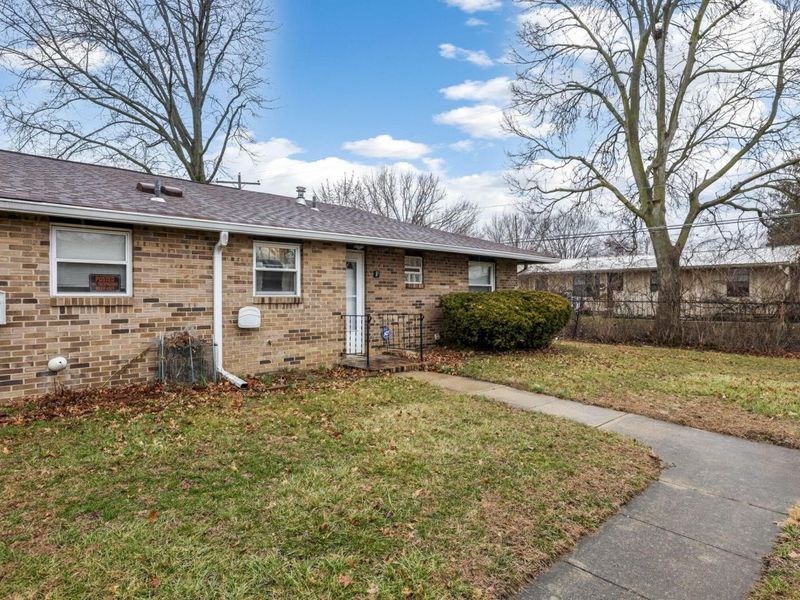 2348 Woodbrook Circle N, Unit F, Columbus, OH 43223 Photo 33