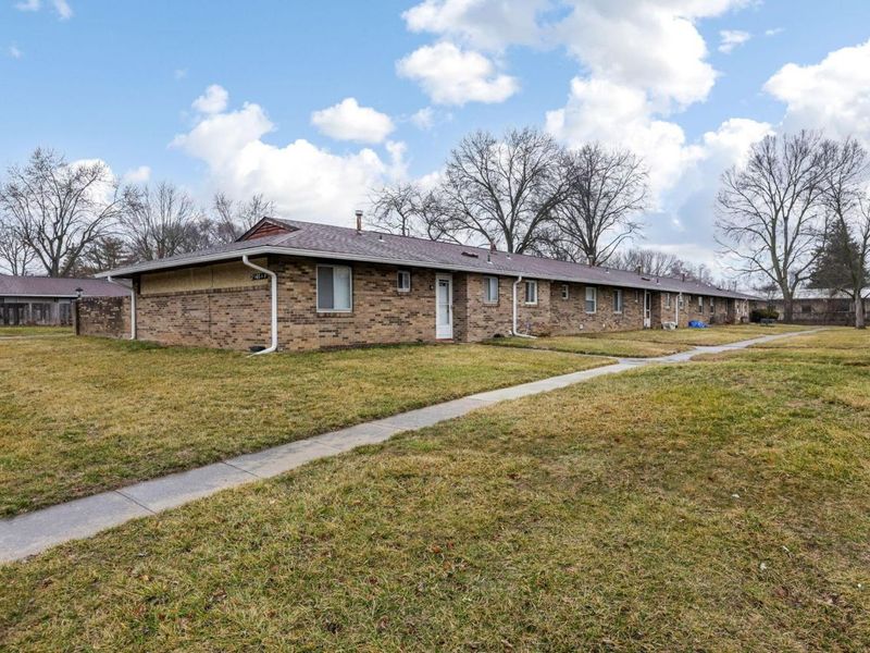 2348 Woodbrook Circle N, Unit F, Columbus, OH 43223 Photo 36