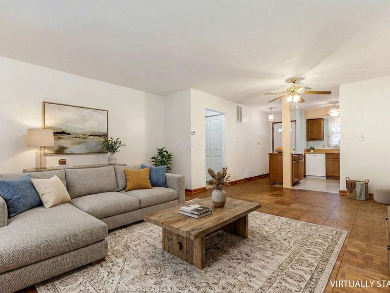 2348 Woodbrook Circle N, Unit F, Columbus, OH 43223 Photo 6