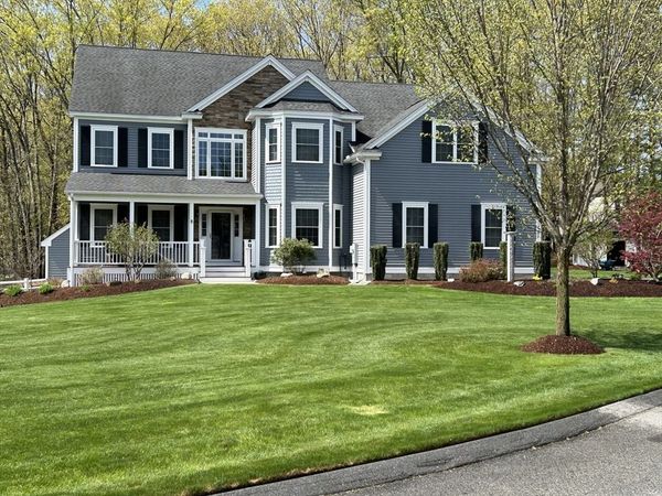 18 Mcintosh Lane, Littleton, MA 01460