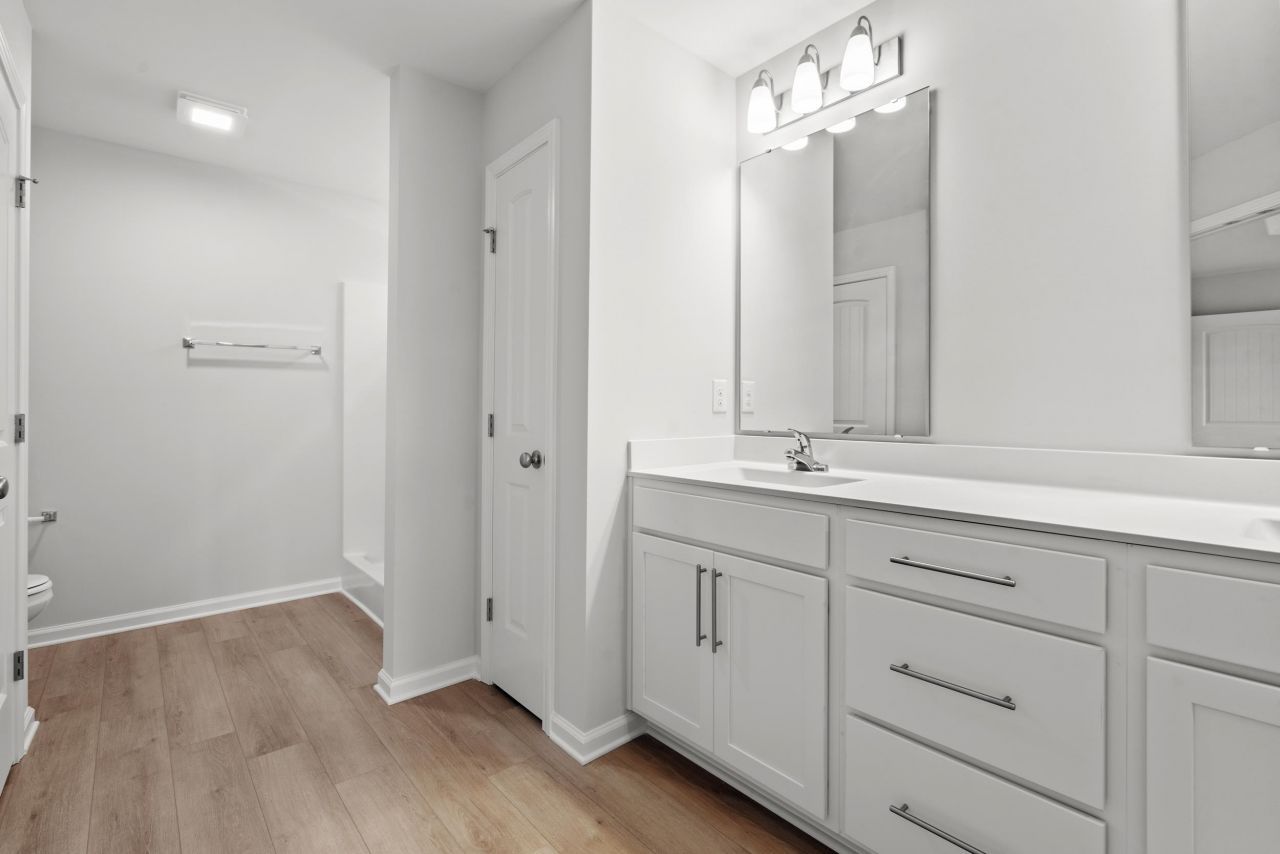 956 Woodside Dr. Photo 10