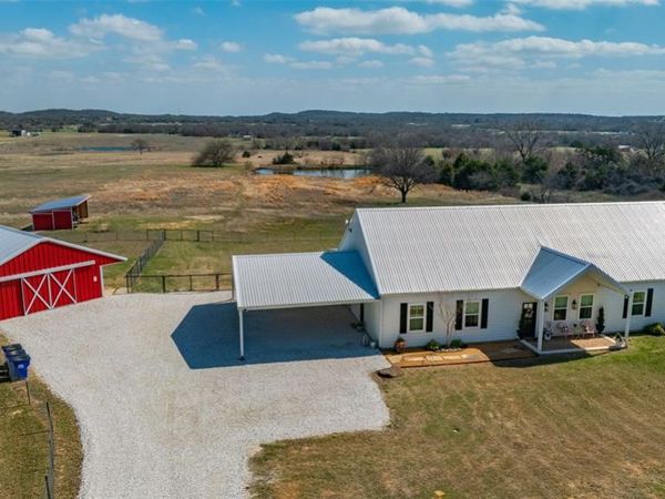 646 County Road 2121, Gainesville, TX 76240