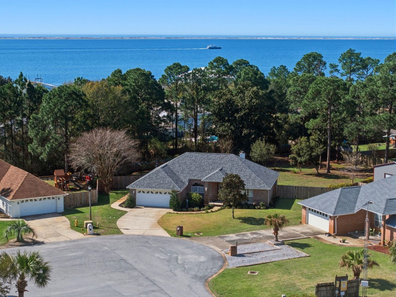 1403 Nautilus Drive, Navarre, FL 32566 Main Photo