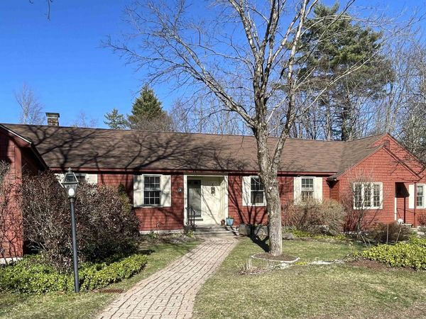 14 Colonial Square, Unit 14, Peterborough, NH 03458