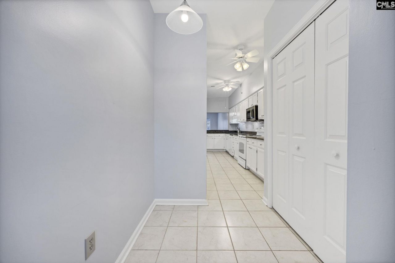 197 Carlyle Circle Photo 16