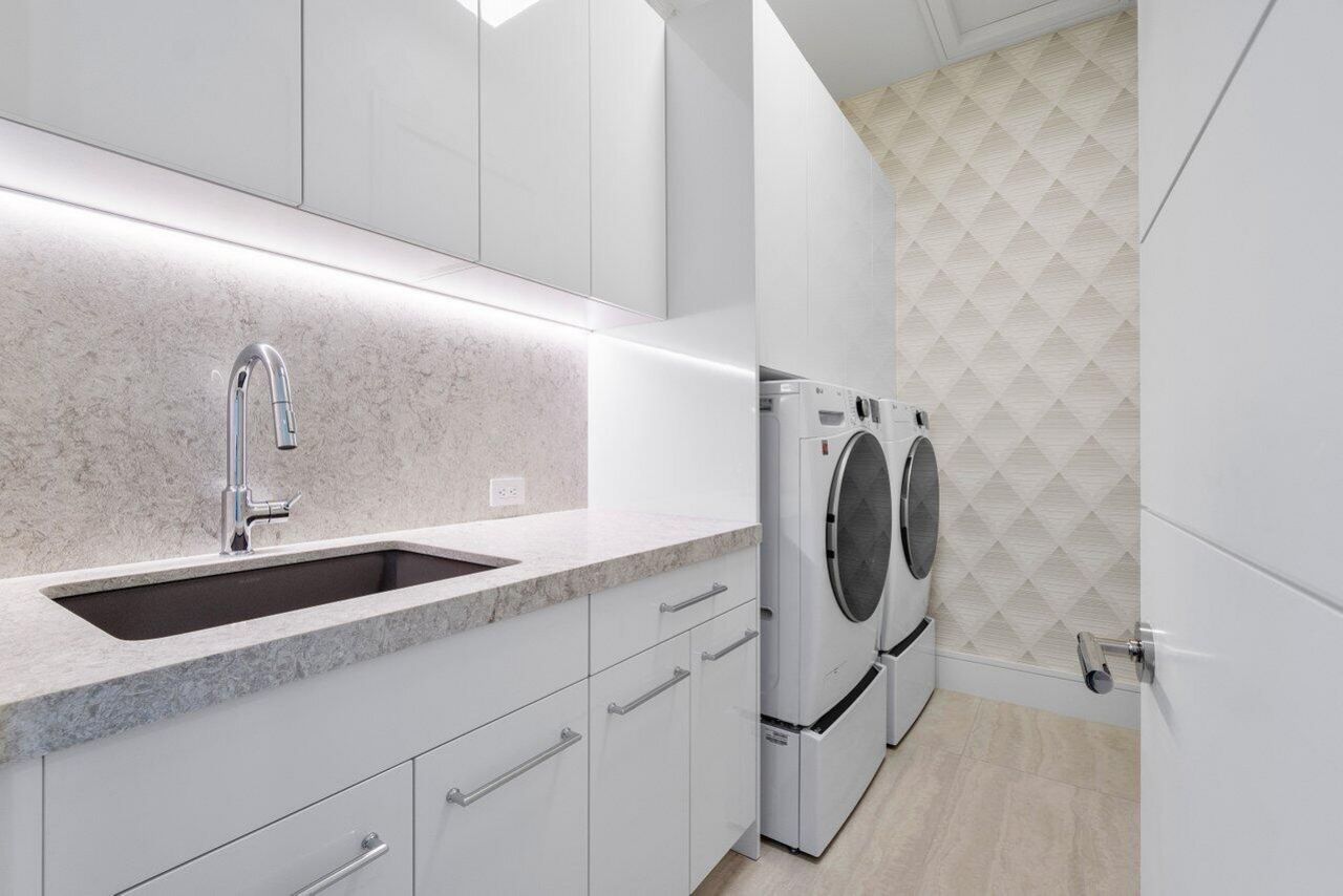 130 NE Wavecrest Way, Boca Raton, FL 33432 Photo