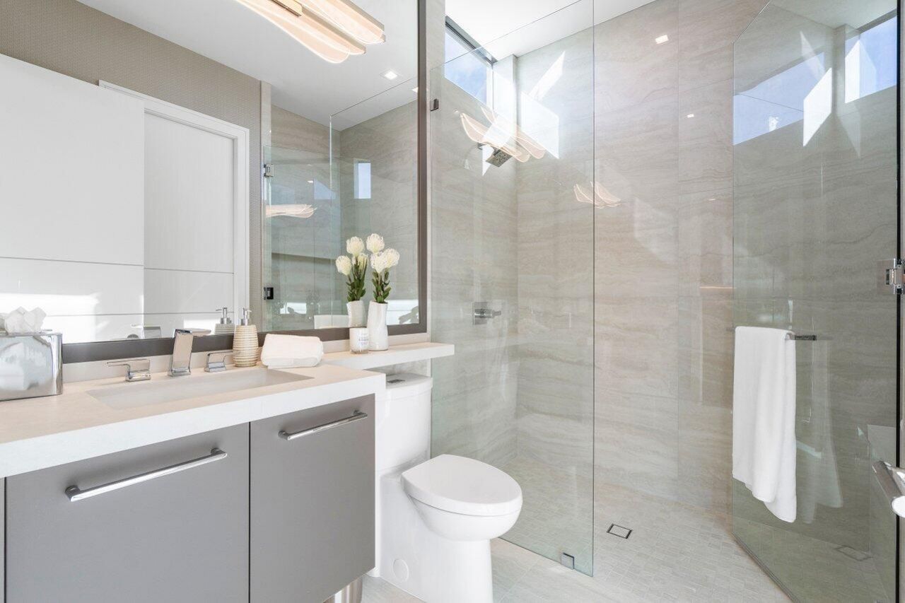 130 NE Wavecrest Way, Boca Raton, FL 33432 Photo