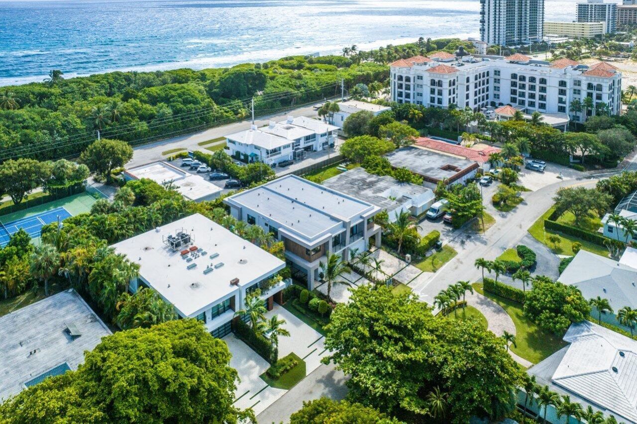 130 NE Wavecrest Way, Boca Raton, FL 33432 Photo