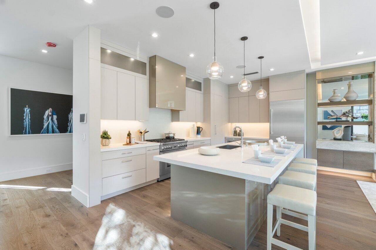 130 NE Wavecrest Way, Boca Raton, FL 33432 Photo