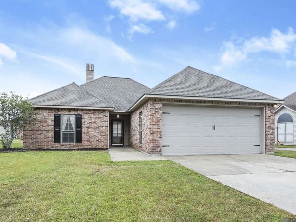 13636 Hopehaven, Walker, LA 70785