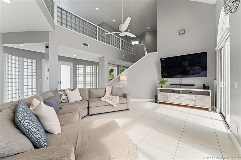 2318 NW Bay Colony Court, Stuart, FL 34994 Photo