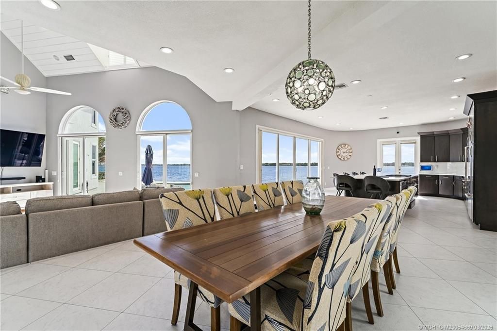 2318 NW Bay Colony Court, Stuart, FL 34994 Photo