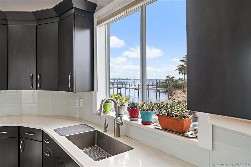 2318 NW Bay Colony Court, Stuart, FL 34994 Photo