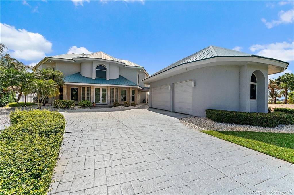 2318 NW Bay Colony Court, Stuart, FL 34994 Photo