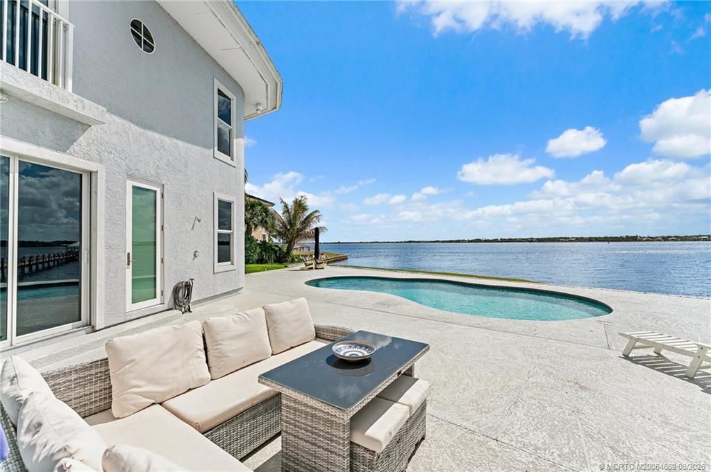 2318 NW Bay Colony Court, Stuart, FL 34994 Photo