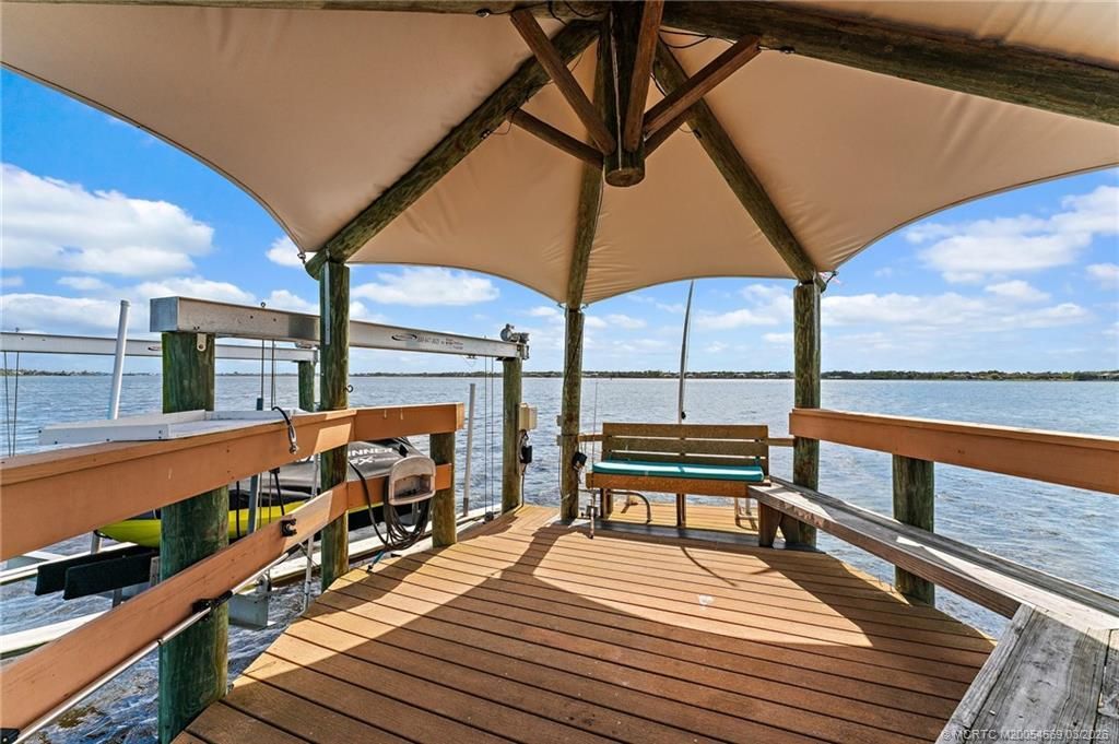 2318 NW Bay Colony Court, Stuart, FL 34994 Photo