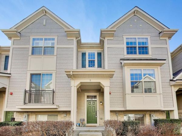 303 S Northwest Highway, Unit 2, Park Ridge, IL 60068