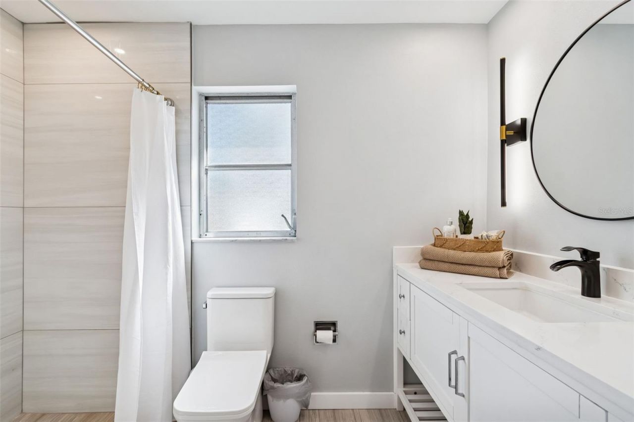 6695 Canton Street S, Saint Petersburg, FL 33712 Photo