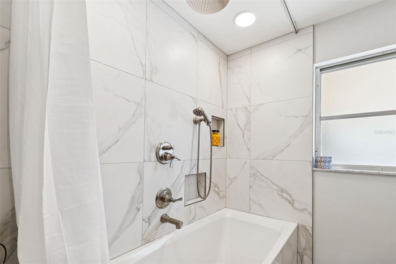 6695 Canton Street S, Saint Petersburg, FL 33712 Photo