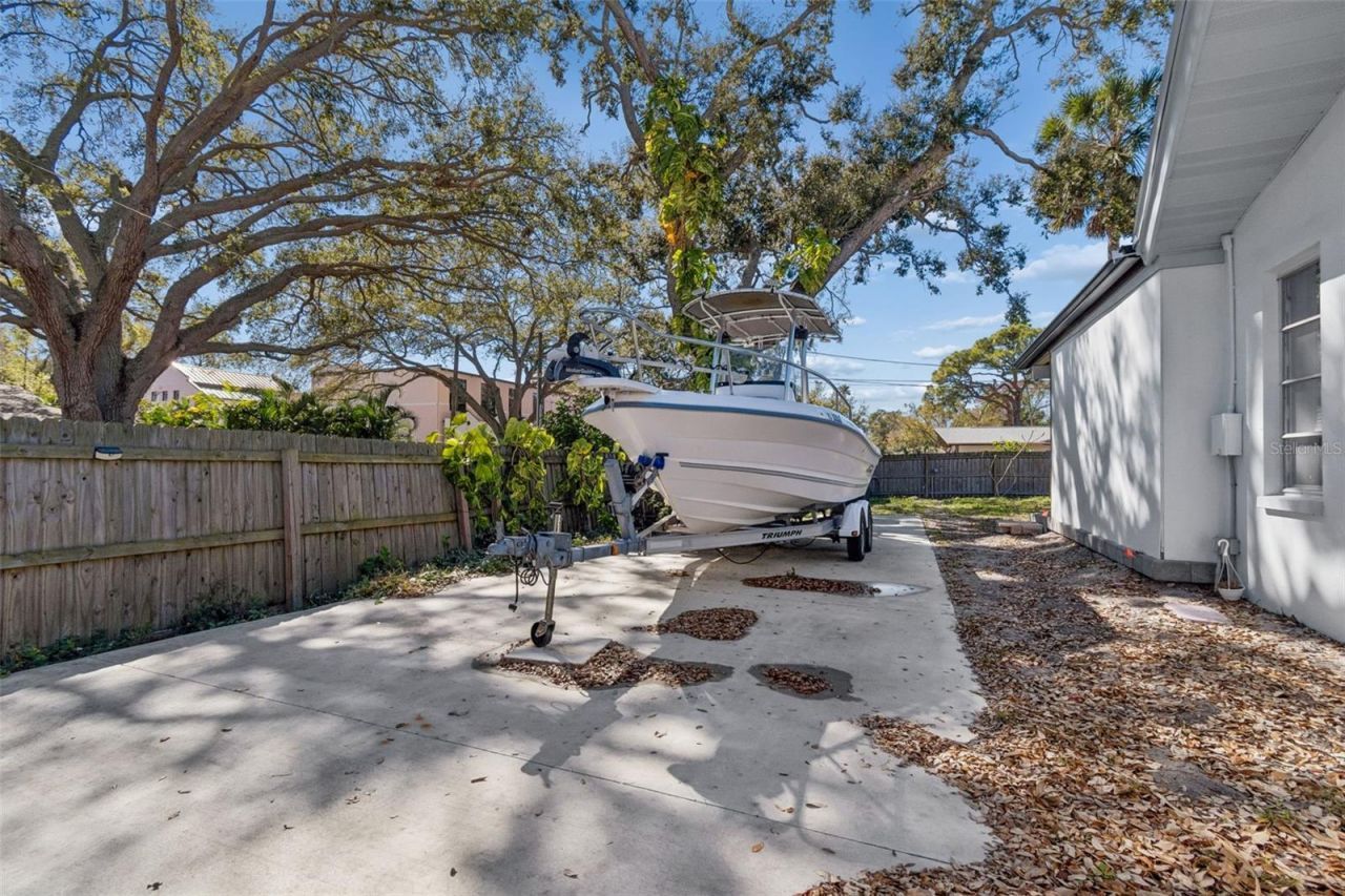 6695 Canton Street S, Saint Petersburg, FL 33712 Photo