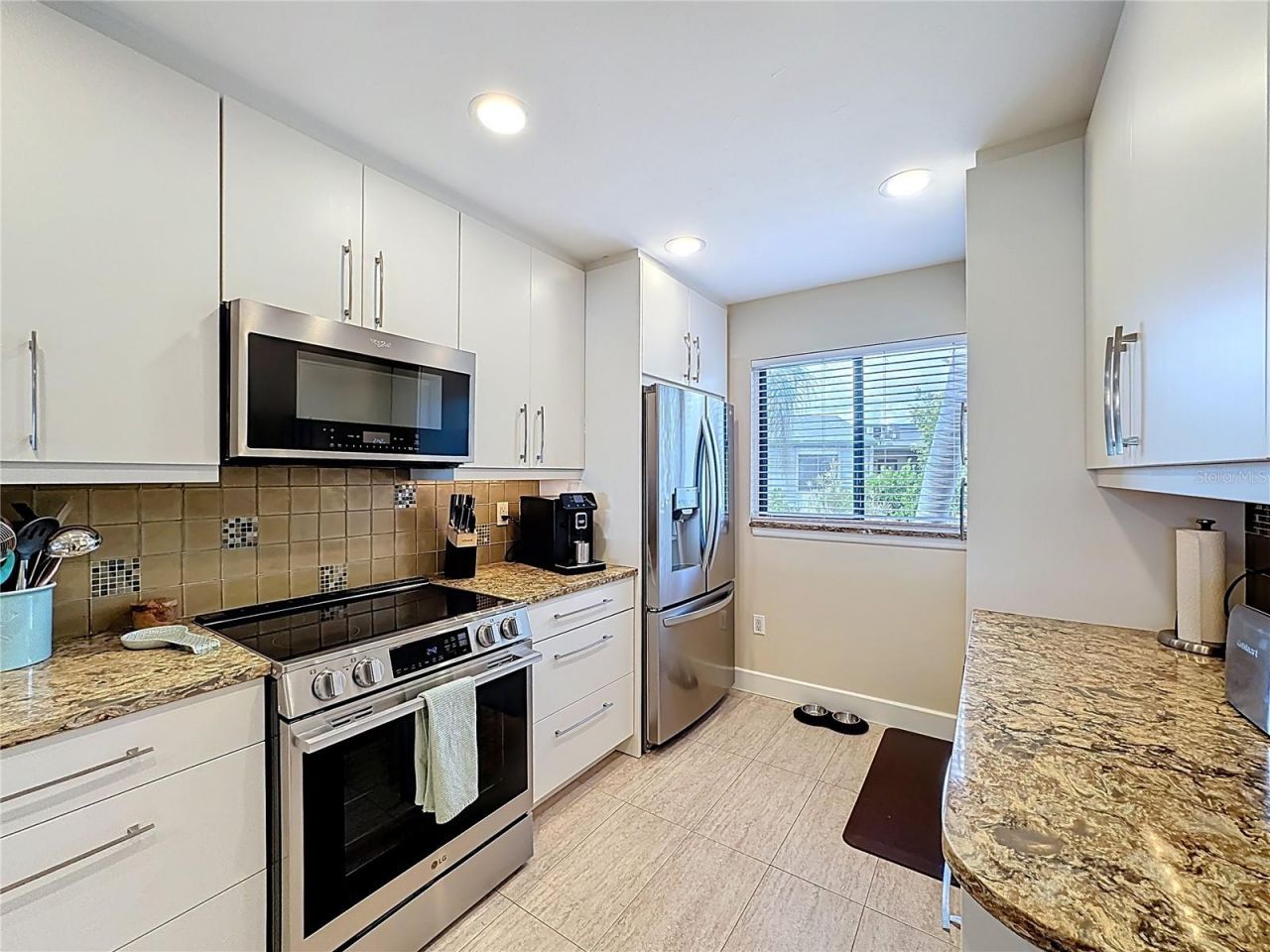 1510 Pelican Point Drive, Unit BA270, Sarasota, FL 34231 Photo