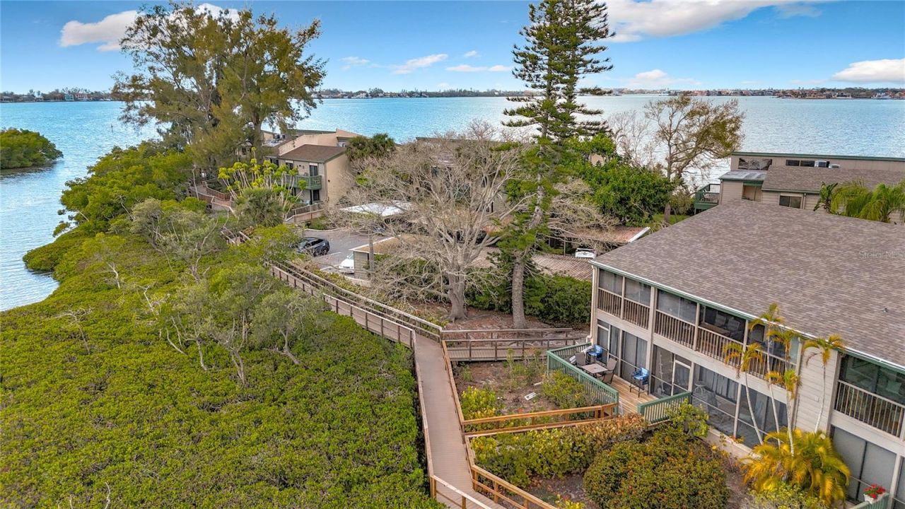 1510 Pelican Point Drive, Unit BA270, Sarasota, FL 34231 Photo