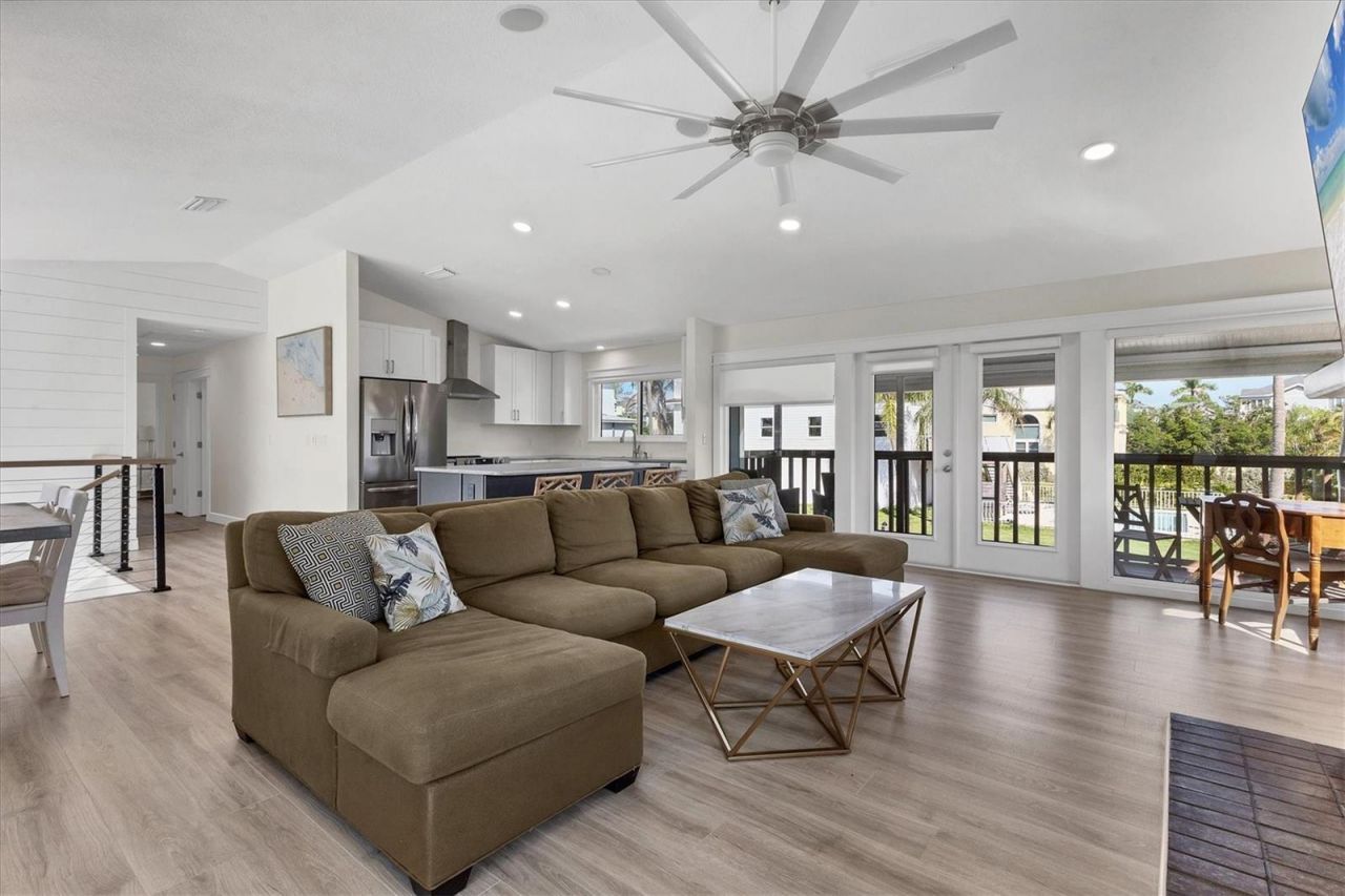 825 Tarawitt Drive, Longboat Key, FL 34228 Photo