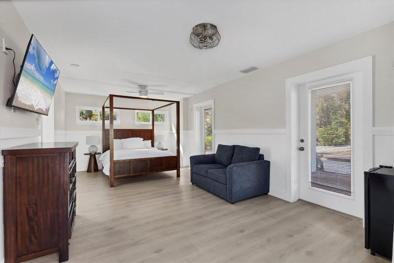 825 Tarawitt Drive, Longboat Key, FL 34228 Photo