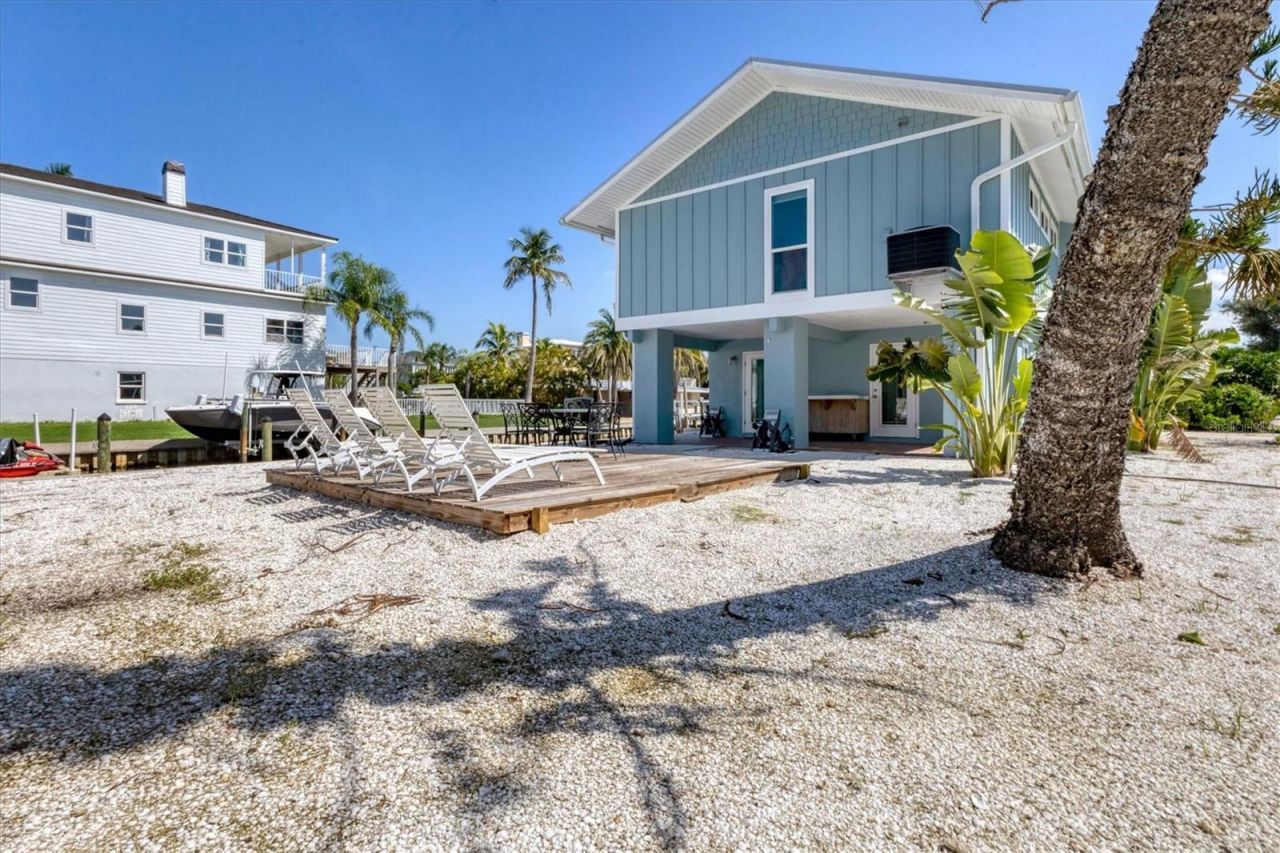 825 Tarawitt Drive, Longboat Key, FL 34228 Photo