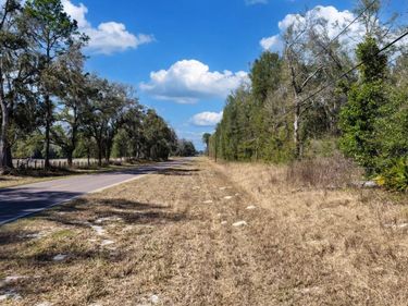 CR 339 NW, TRENTON, FL 32693