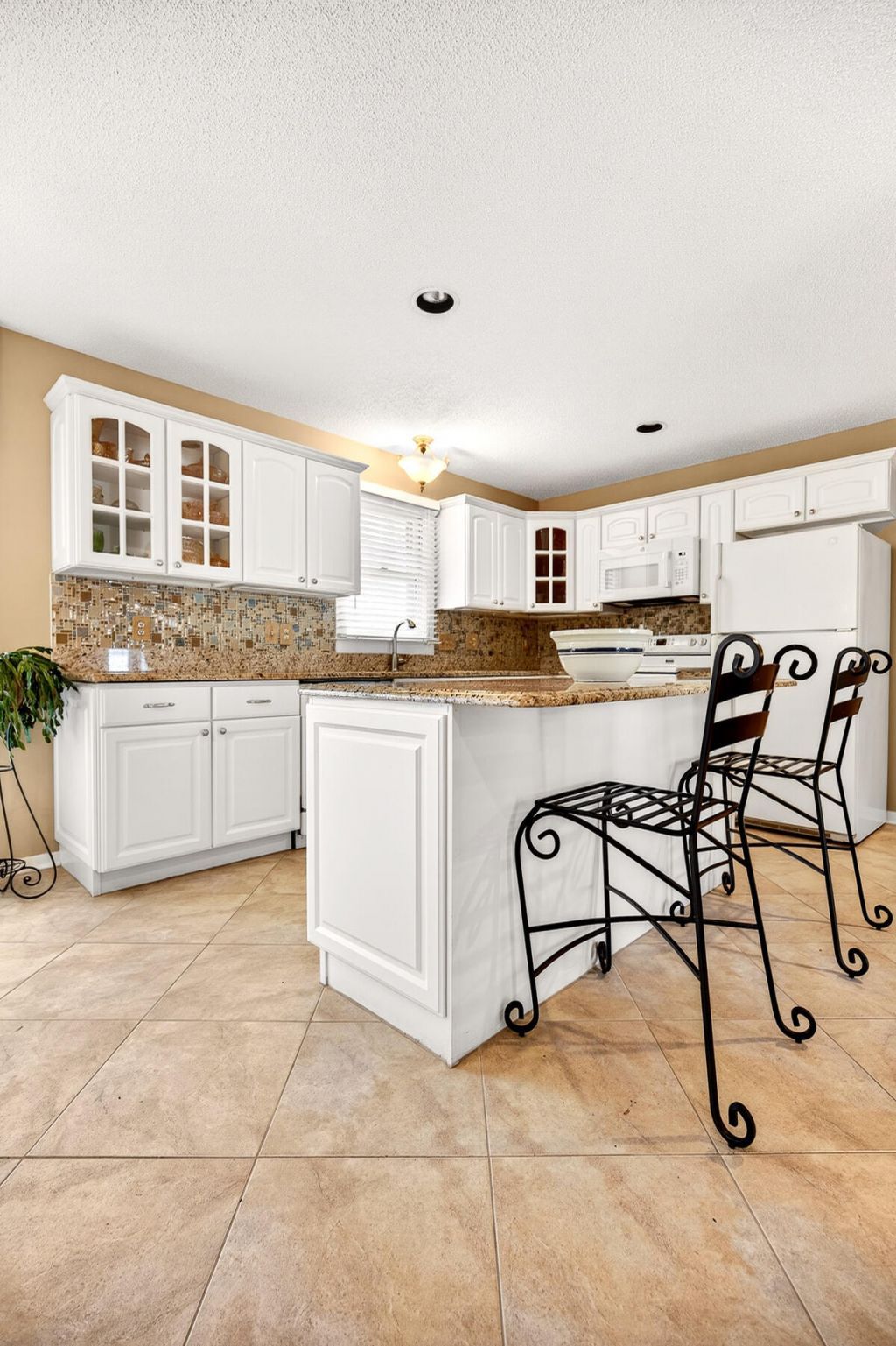 104 Glasgow Circle Photo 15