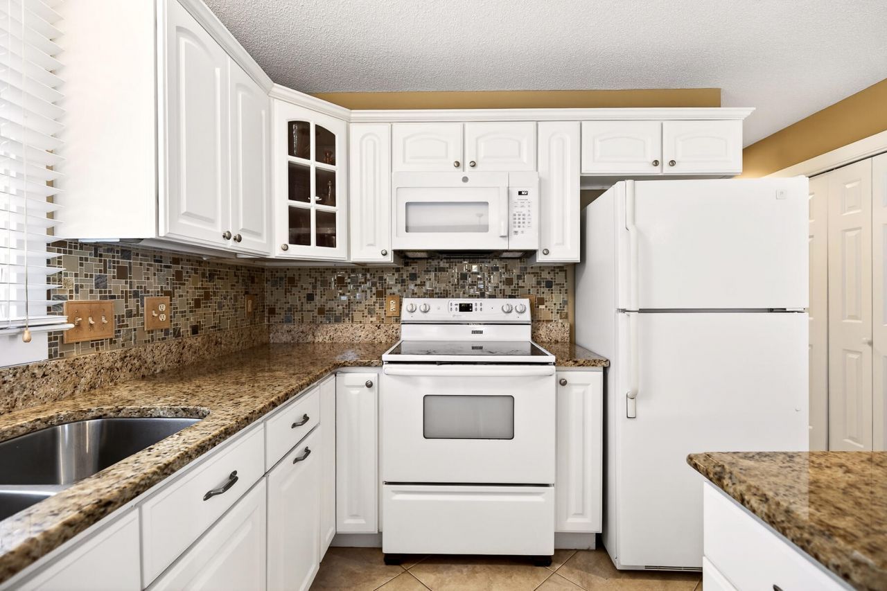 104 Glasgow Circle Photo 19