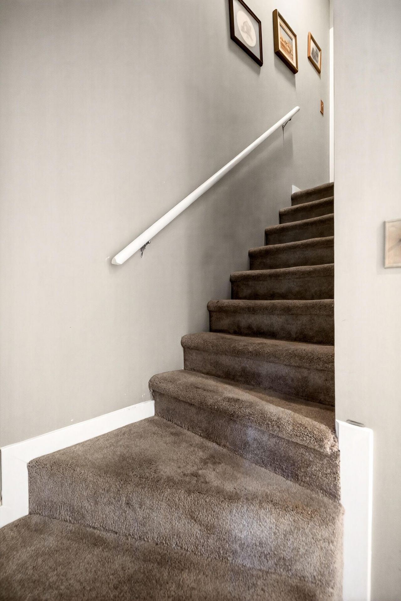 104 Glasgow Circle Photo 28