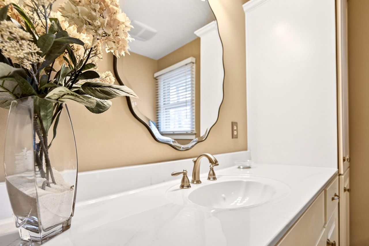 104 Glasgow Circle Photo 43