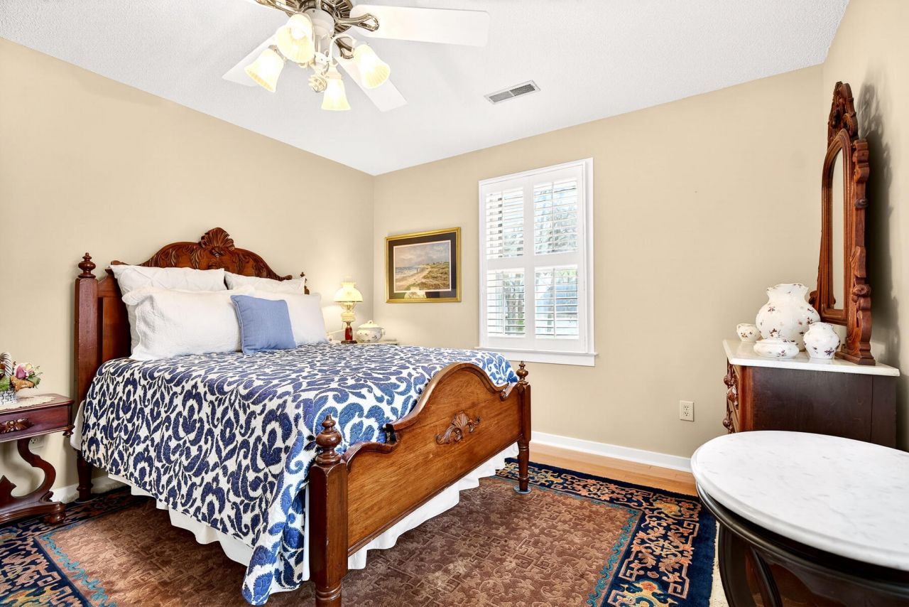 104 Glasgow Circle Photo 46