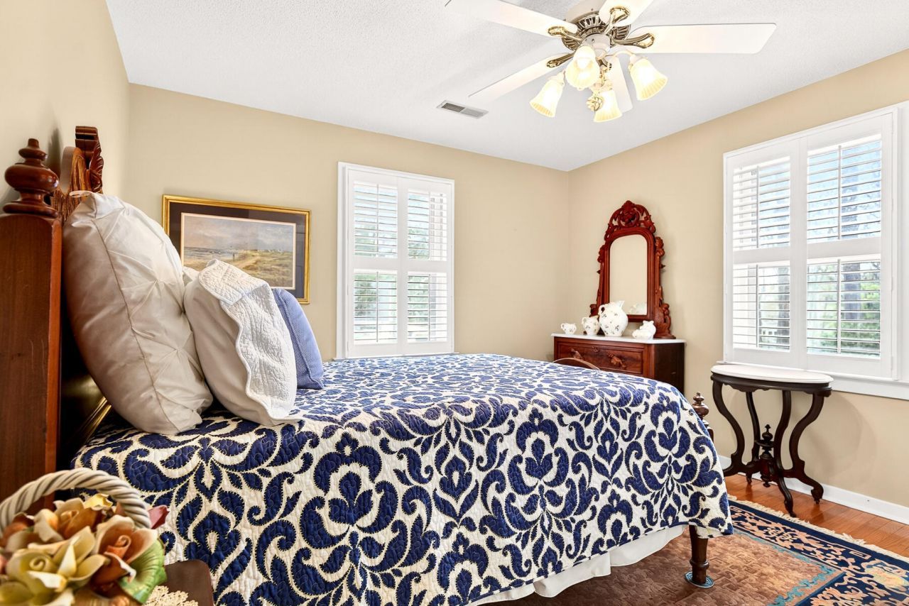 104 Glasgow Circle Photo 47