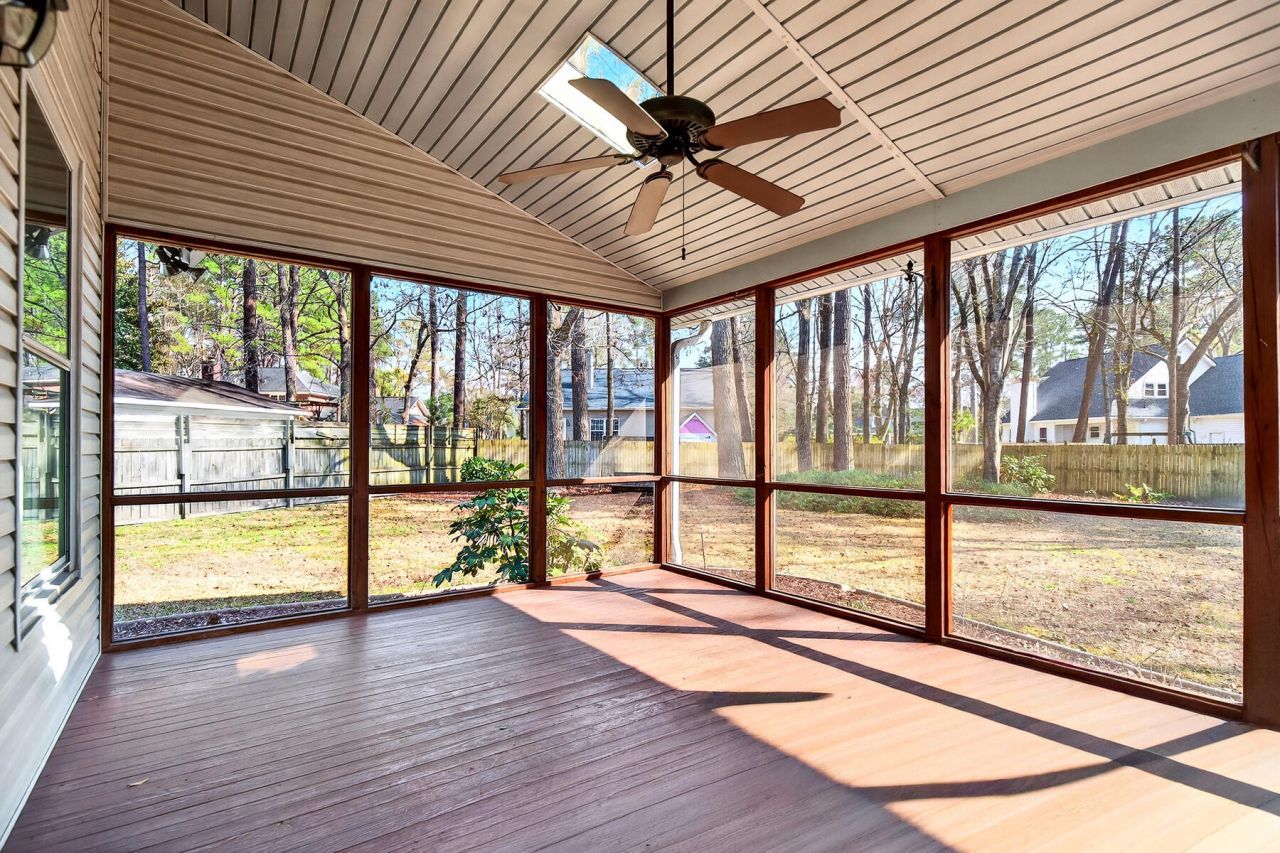 104 Glasgow Circle Photo 52