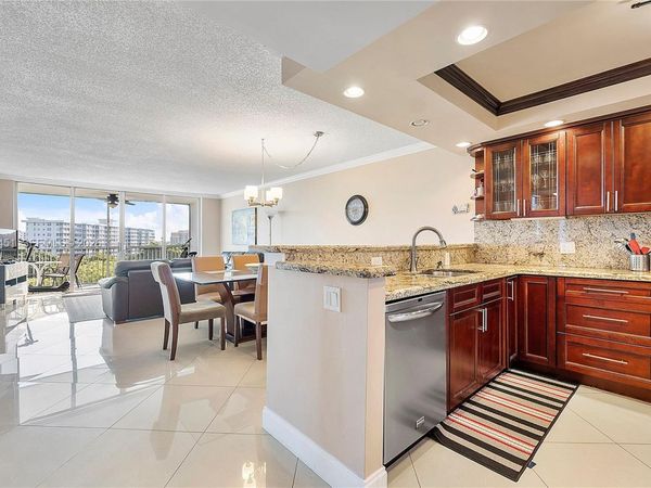 2940 N Course Dr , Unit 712, Pompano Beach, FL 33069