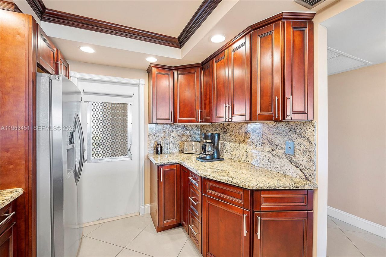 2940 N Course Dr , Unit 712, Pompano Beach, FL 33069 Photo